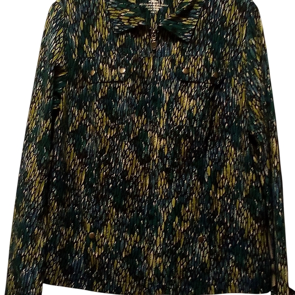 Chico's Zenergy, NWOT Multi Colored, Zipp Up Jacket W/ Two Front Pockets, Size 1 - Picture 4 of 14